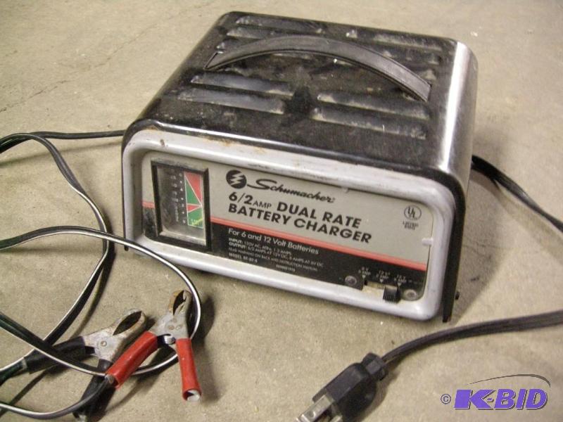 lot 90 image: Schumacher 62 amp dual rate battery charger