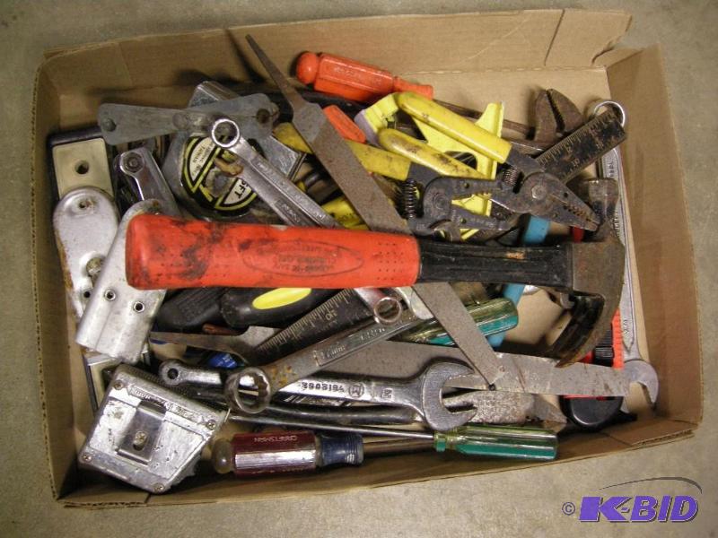lot 94 image: Group hand tools