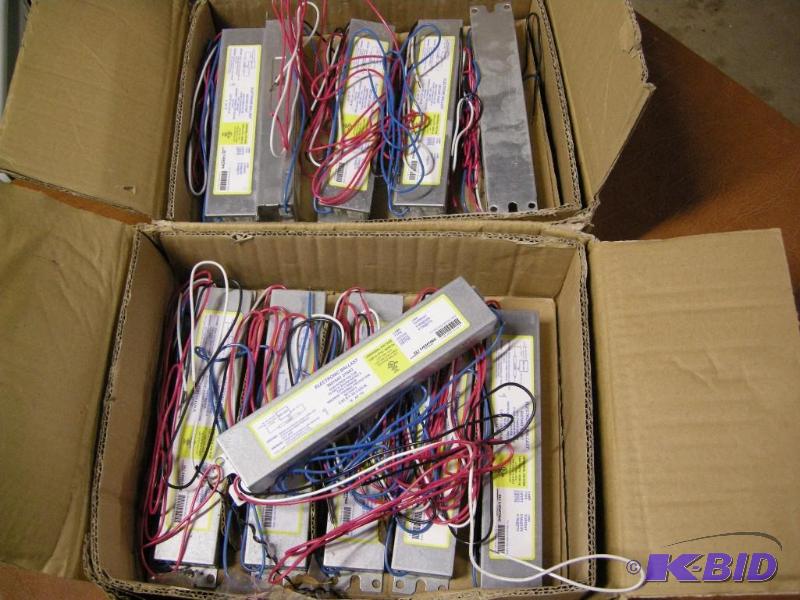 lot 99 image: 16 new electronic ballasts