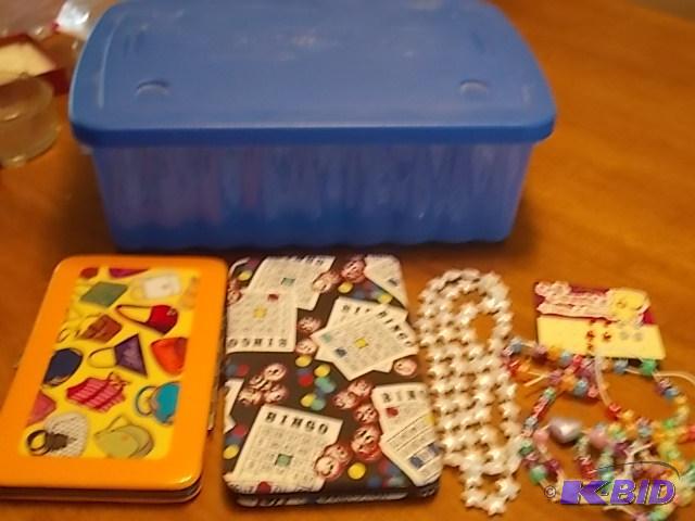 Rubbermaid Storage Box, 2-Flat Wallets, Beads...