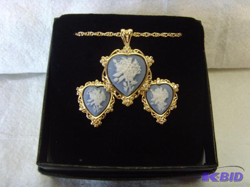 Classical Style Necklace & Earring Set