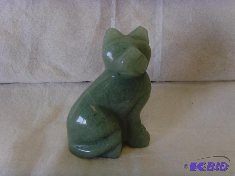 Hand Carved Jade Gem Cat