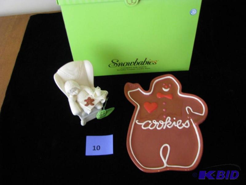 lot 10 image: Dept 56 snowbabies," cookies & Santa...