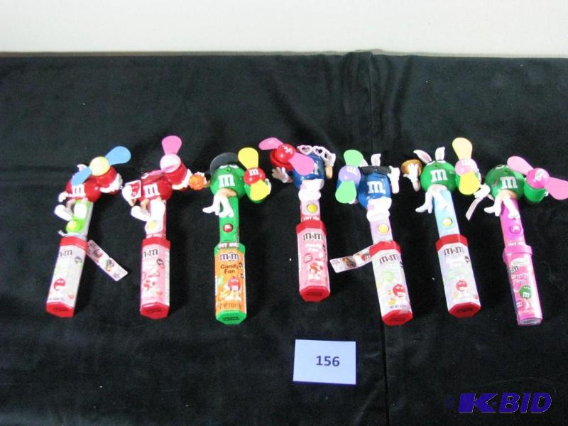 lot 156 image: Collectable M&ampM candy holder fans, sealed...