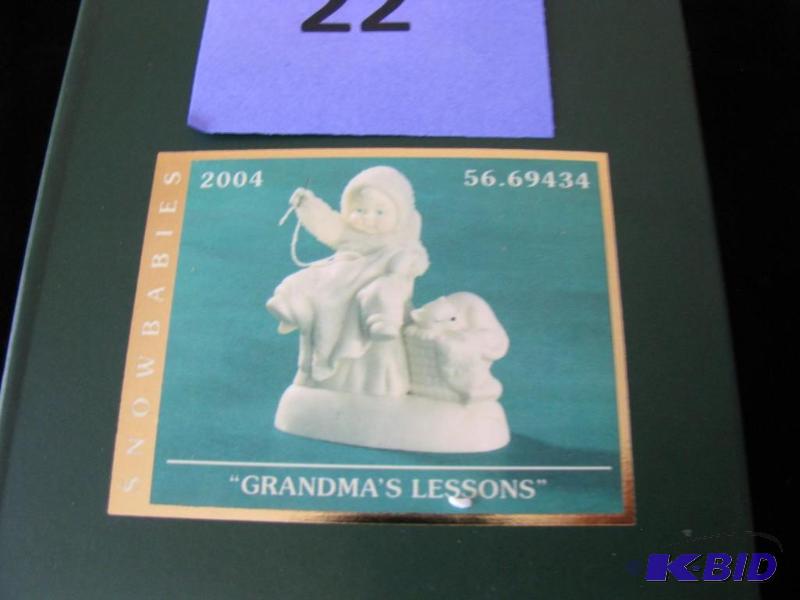 lot 22 image: Dept 56 &quotgrandmas lessons", figuri...