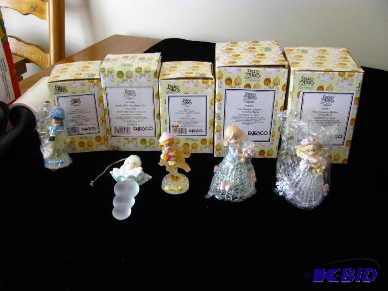 lot 23 image: Precious Moments Figurines (5)...