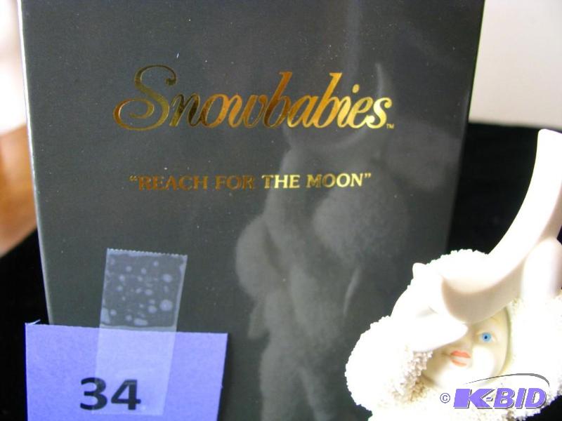 lot 34 image: Dept 56 &quotreach for the moon" figuri...