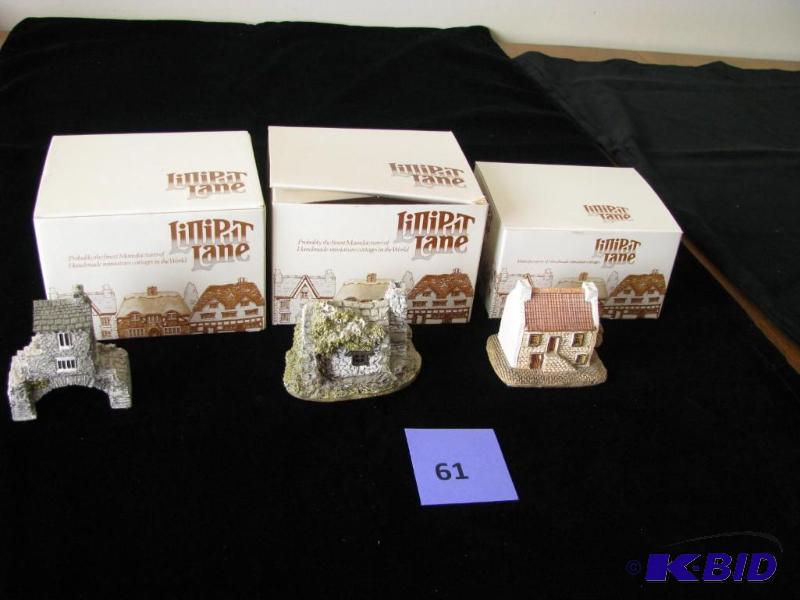 lot 61 image: Lilliput Lane collectable cottage figurines...