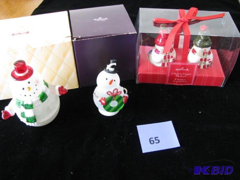 lot 65 image: Hallmark ornaments & Salt & Pepper se...