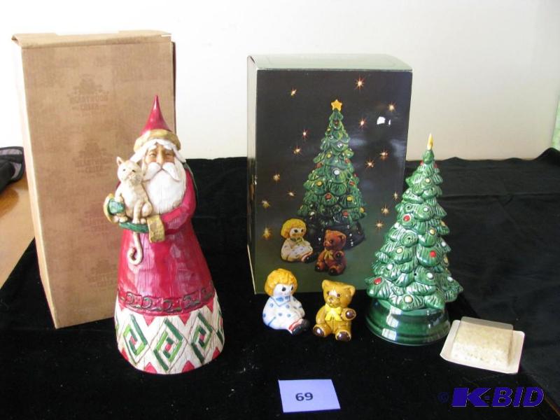 lot 69 image: Hardwood Creek Wood Santa, Avon Christmas tre...