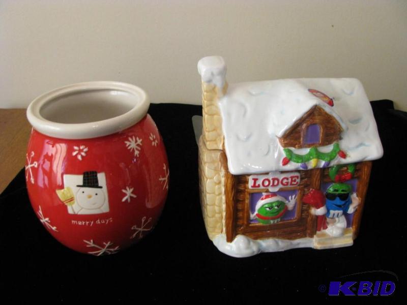 lot 73 image: Hallmark ceramic Jar & M&ampM lodge...