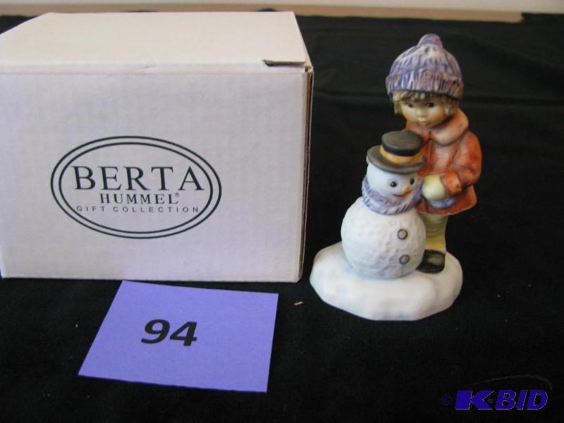 lot 94 image: Berta Hummel figurine, A gift for snowman...