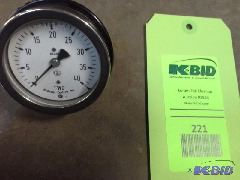 Pressure Gauge