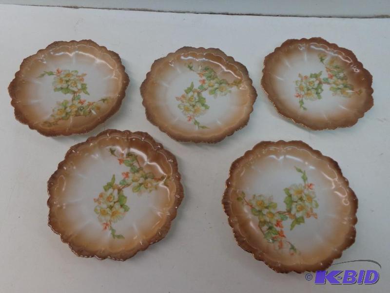 MZ Austria Plates Quantity 5 Gold Trim Plates...