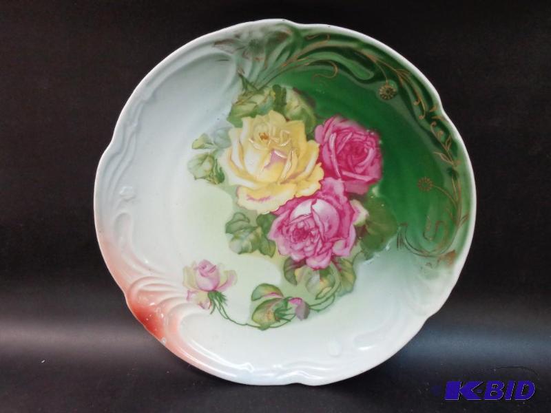 Neat Plate 12&quot diameter plate with Flora...