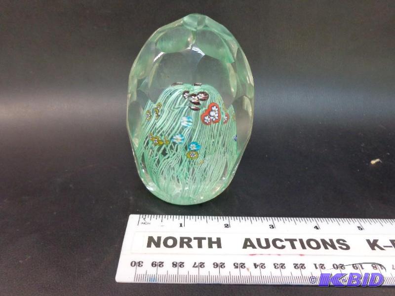 Neat Paperweight Light green numerous colored...