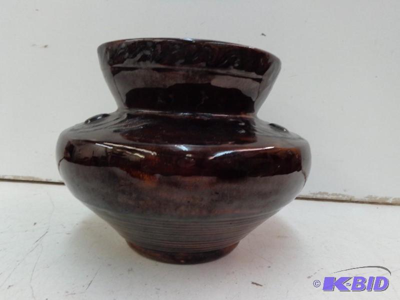 Brown Vase Approximately 7&quot tall x 5 34...