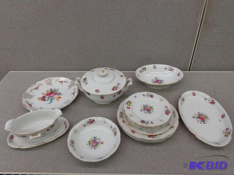 Royal Bayreuth&nbspDinner Ware German US Zon...