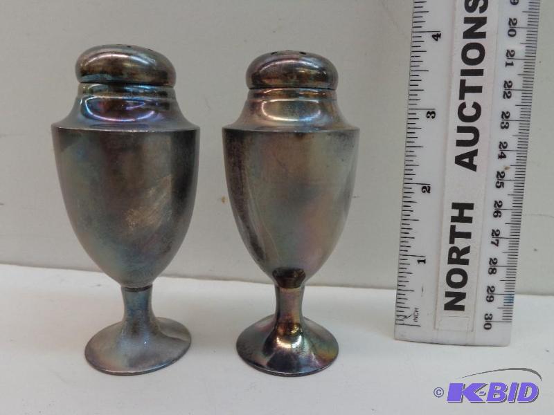 Salt and Pepper Shakers 4&quot Tall Unmarked...