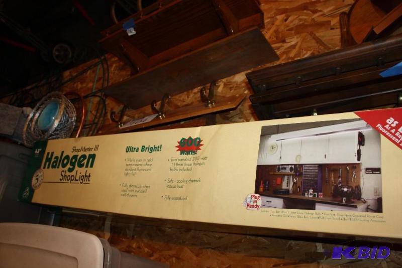 lot 109 image: Shopmaster III Halogen ShopLight Ultra Brigh...