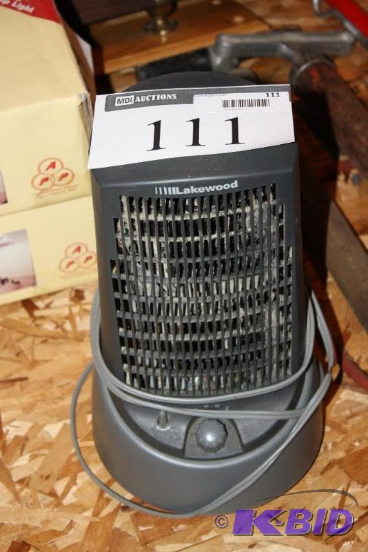 lot 111 image: Lakewood Mini Tower Fan Model WTF-15 120V ...