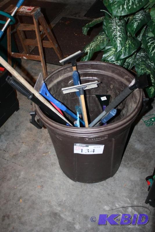lot 134 image: Trash Bin Lot of Miscellaneous Windshield Wip...