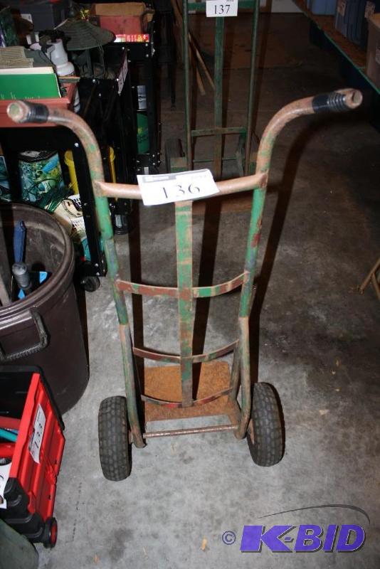 lot 136 image: Metal Dolly wwheels and handle....