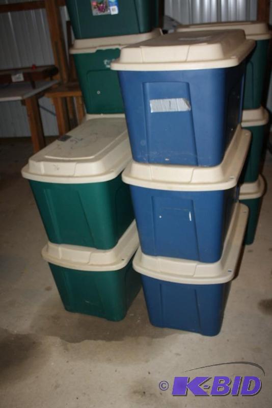 lot 210 image: Lot of (5) Plastic Totes wHinged Lids 33 Ga...