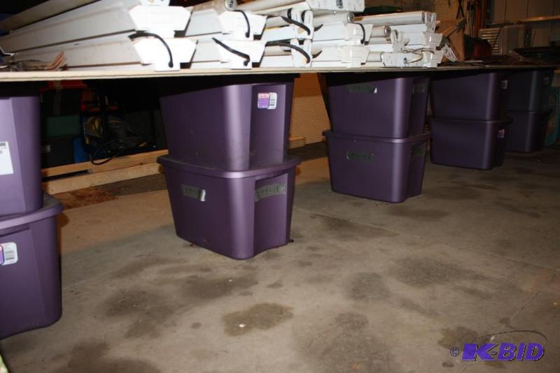 lot 214 image: Lot of (10) Plastic Totes wLids 18 Gallon ...