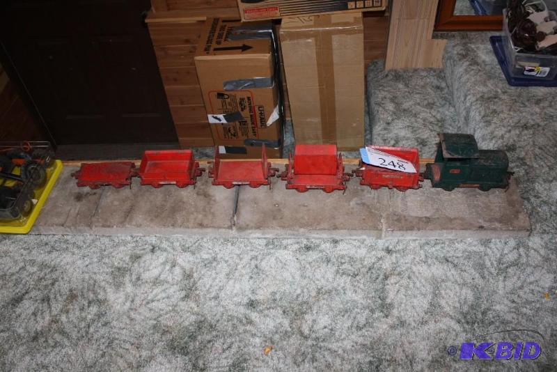 lot 248 image: Lot of (6) Buddy &quotL" Train Cars BL...