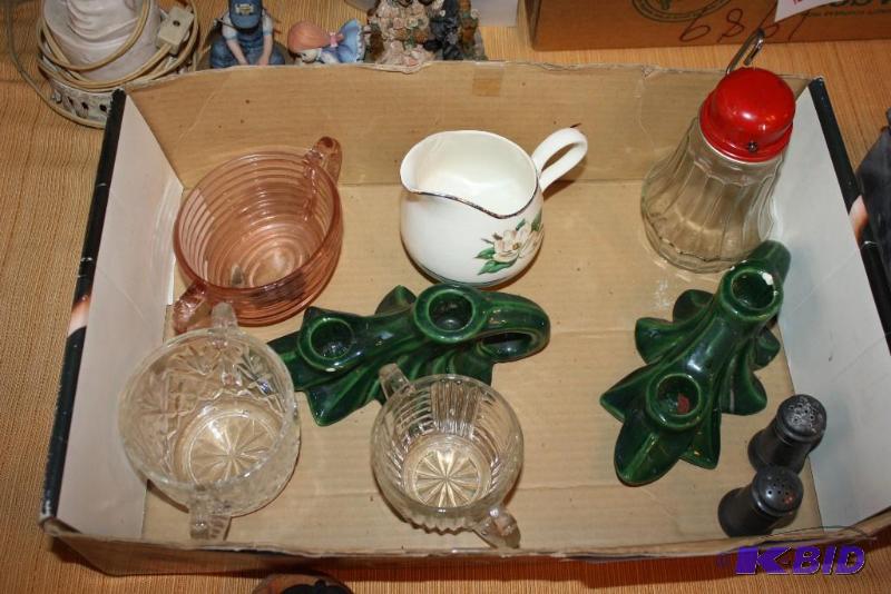 lot 628 image: Lot of (9) Miscellaneous Vintage Items Includ...