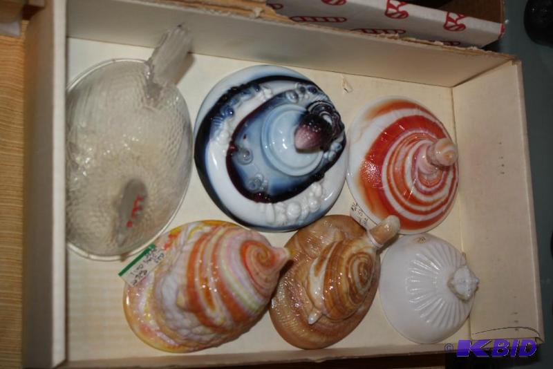 lot 641 image: Lot of (6) Including Colored Glass Bowl Cove...