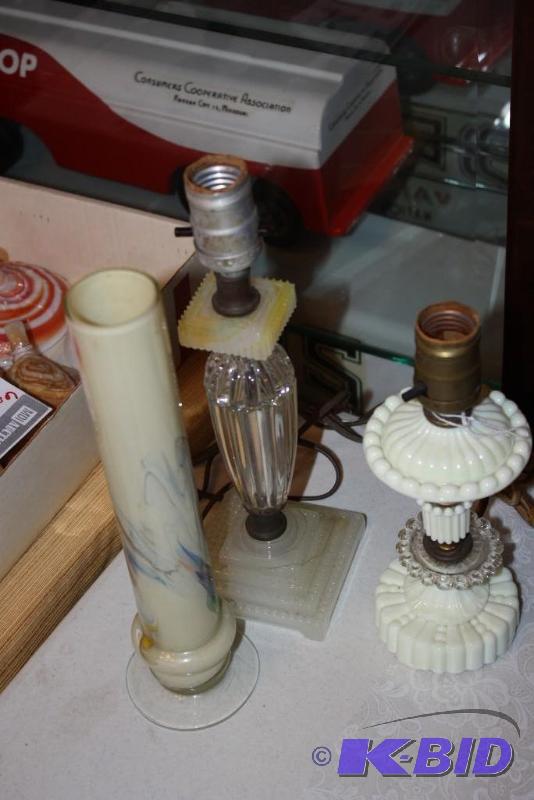 lot 642 image: Lot of (3) Including Clear Glass Lamp Base w...