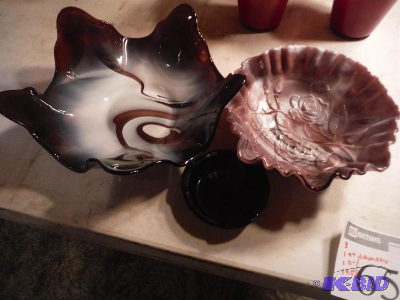 lot 656 image: Lot of (3) Colored Glass Serving DishesAshtr...