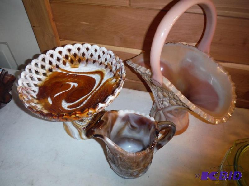 lot 662 image: Lot of (3) Vintage Glass Items Colored Glass...