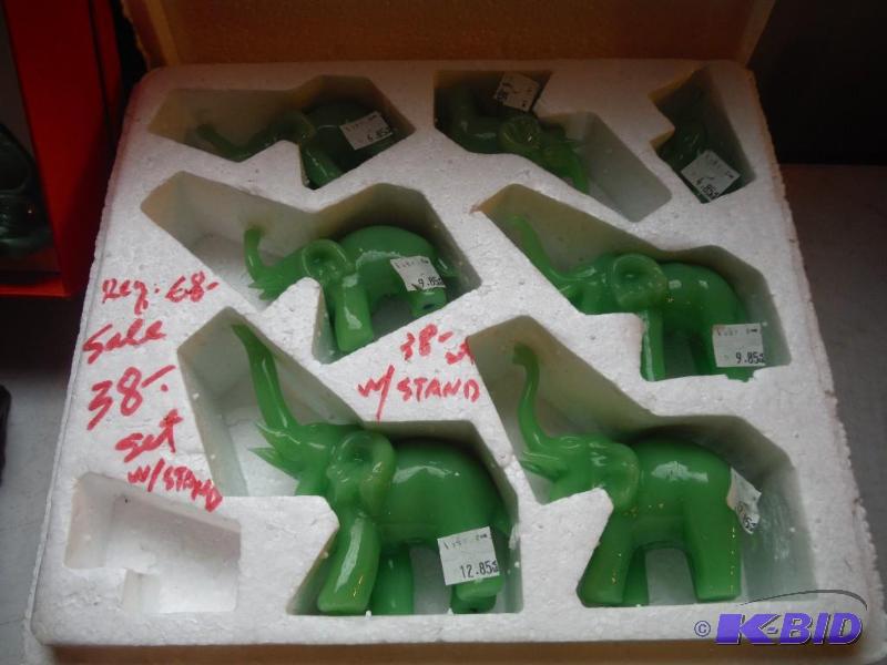 lot 668 image: Lot of (7) Jade Elephant Figurines....