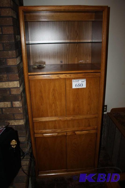 lot 680 image: Wooden Display Unit & Shelving Unit wHin...