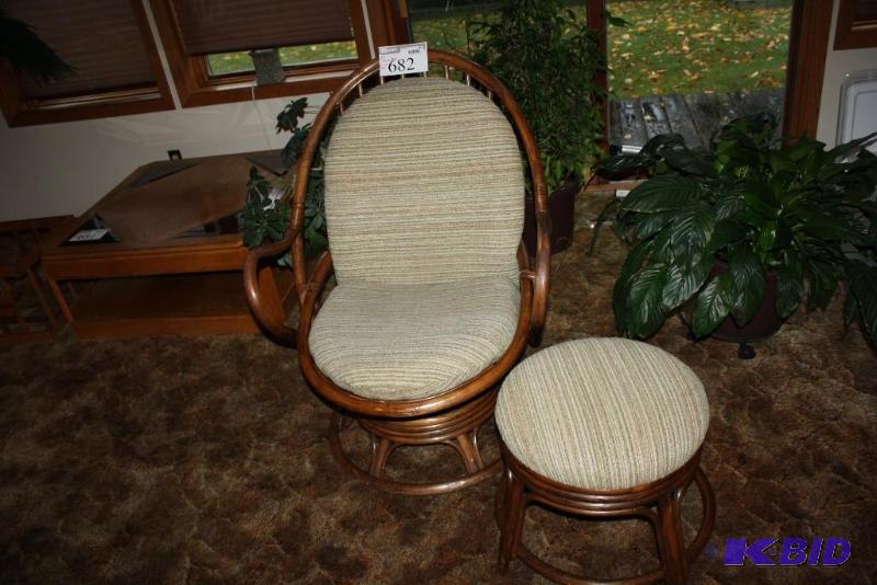 lot 682 image: Lot of (2) Wicker Chair wWicker Foot Rest B...