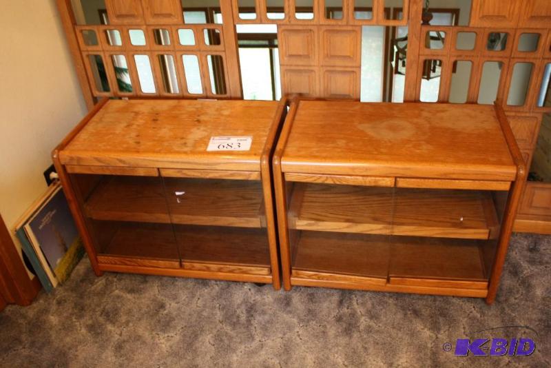 lot 683 image: Lot of (2) Wooden ShelvesDisplay Units wHin...