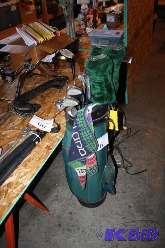 lot 76 image: Arnold Palemer Golf Bag & Senior Classic ...