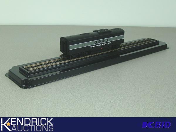 lot 15 image: Bachmann DCC On Board HO Scale Powered Tender-Type Train Car