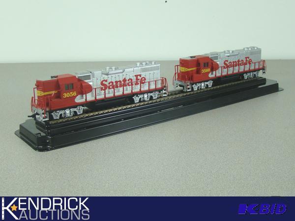 lot 17 image: 2 Life-Like HO Scale Santa Fe Locomotives