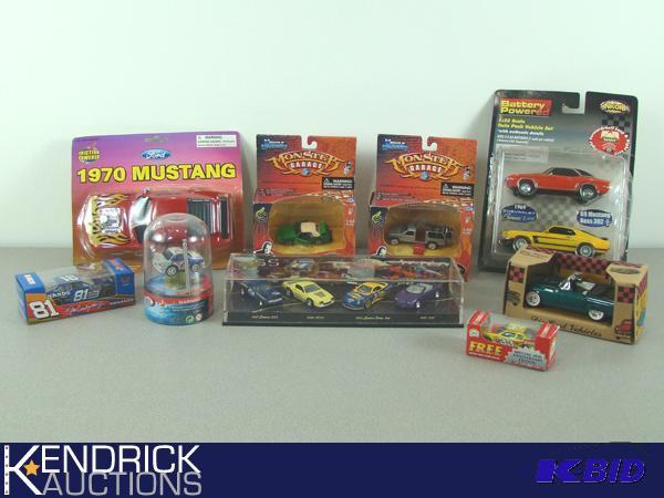 lot 45 image: Lot of New in Package Die Cast, and RC Cars