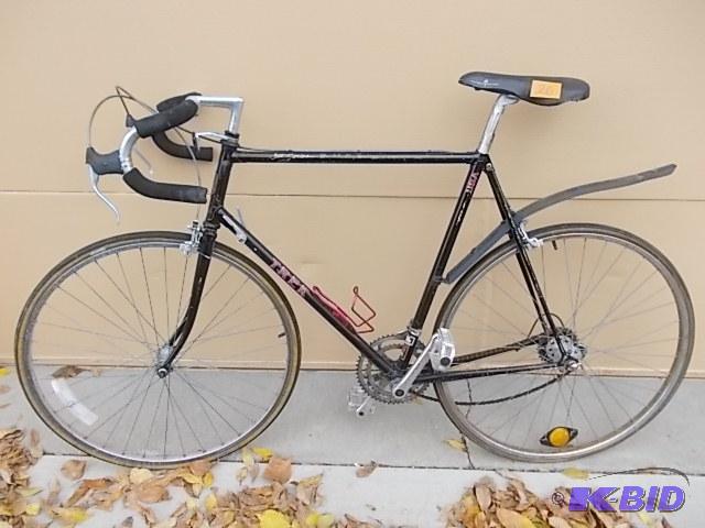 Trek Series 300 12 Speed 26 Inch Mens Bike...
