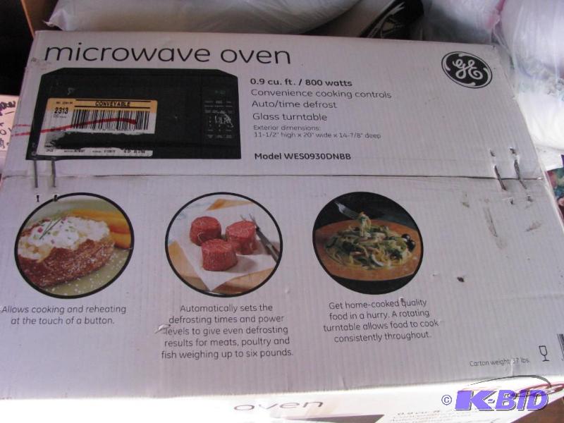 lot 1 image: New in boxGE 0.9 cu ft  800 watts, model WES...