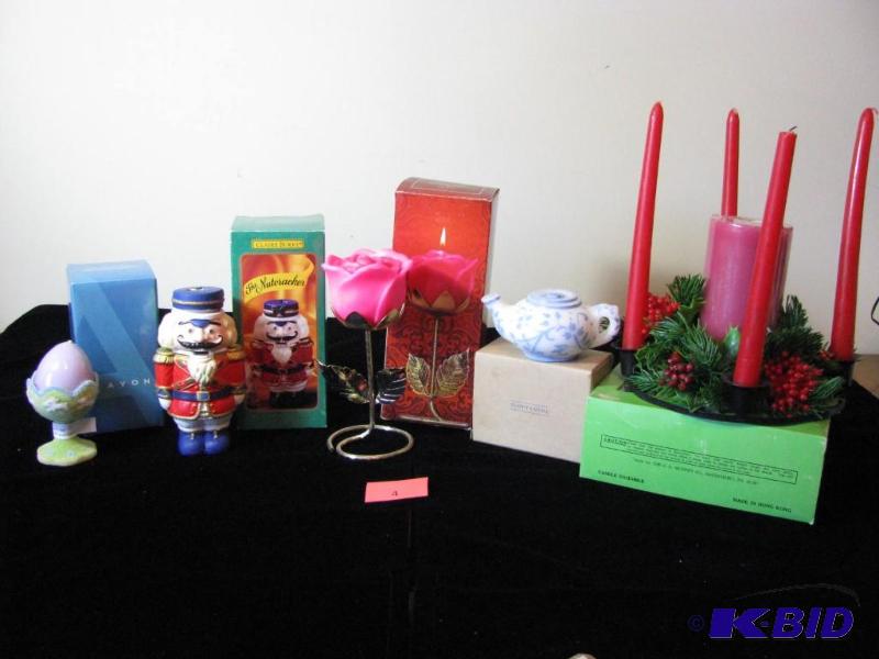 lot 4 image: Vintage Avon Collectables candles & holde...