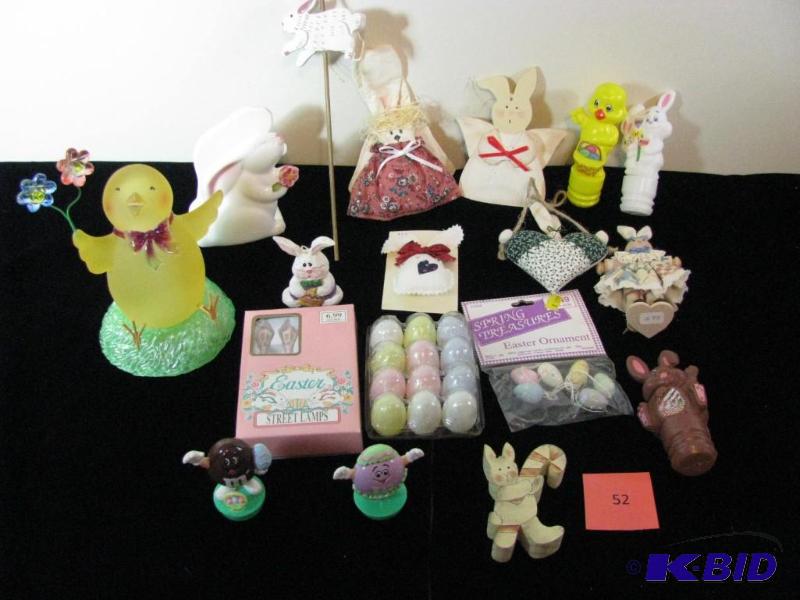 lot 52 image: Large lot of Easter-Spring figurines & mo...