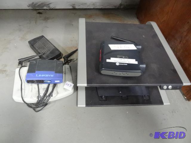 Spectrum 24 11 MBPS access point. Link sys wo...