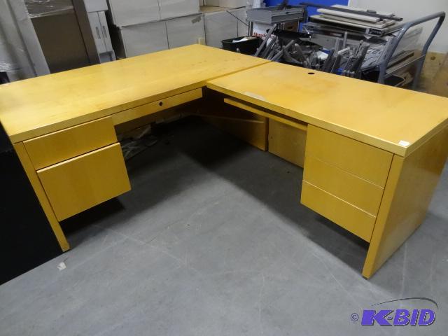 L shaped 2 piece office desk. 5 drawers. Penc...