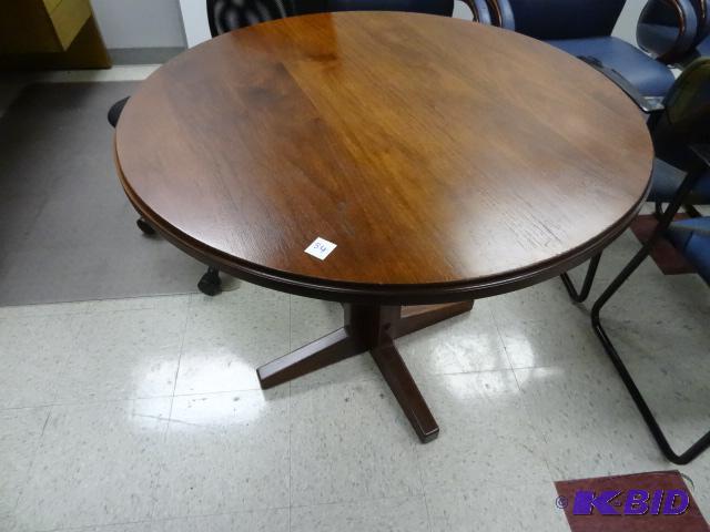 Wood round table. 36&quot...